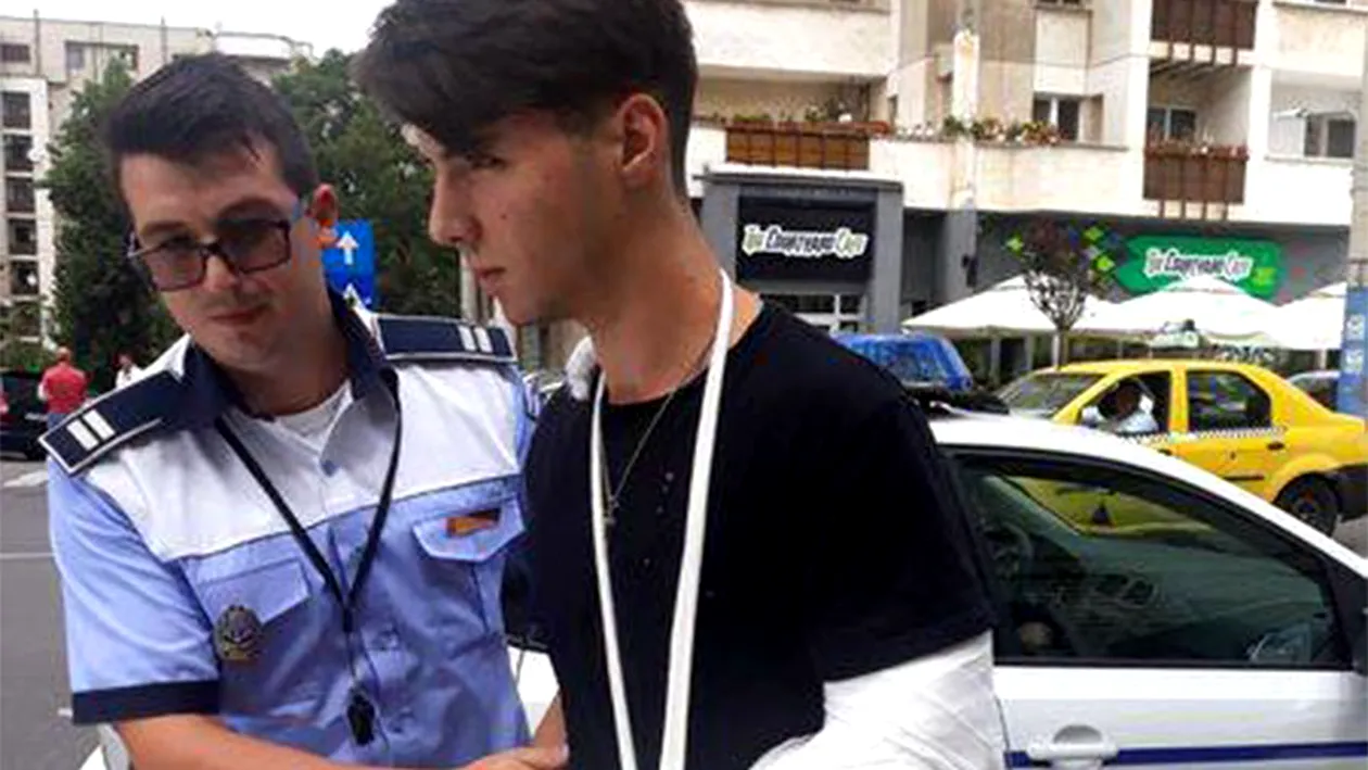 Fiul de 16 ani al judecătorilor din Craiova care și-a ucis iubita în accident va putea merge la școală