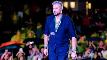 Botezatu lovește din nou: 6 valize, 45 de ținute și un show care a uimit pe toată lumea!