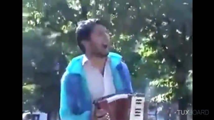 Un cerșetor român a fost lovit cu scaunul în cap de un francez! Motivul este incredibil. VIDEO