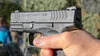 Angajata unui magazin din Cluj, amenințată cu un pistol de un bărbat de 40 de ani! Ce s-a întâmplat imediat după