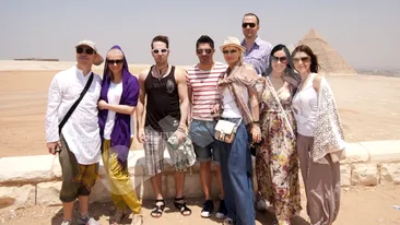 Lora, ex-Wassabi, confundata cu Shakira in Egipt