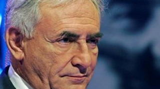 Dominique Strauss - Khan, din nou acuzat de viol! O jurnalista din Franta a depus plangere impotriva lui!