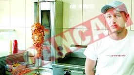 Comerciantii de la Pasajul Basarab, stransi cu usa