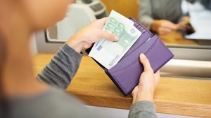 Cont Junior Centenar 2026. Cum poți strange 6.400 de euro pentru copilul tău
