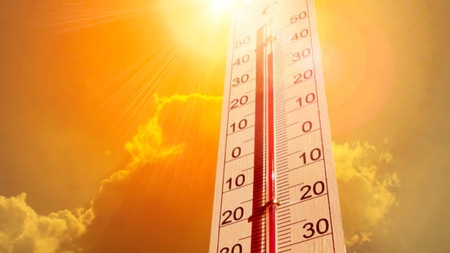 ANM anunţă o zi cu temperaturi istorice în România! Codul roşu, extins în toată ţara. Premieră pe litoral VIDEO