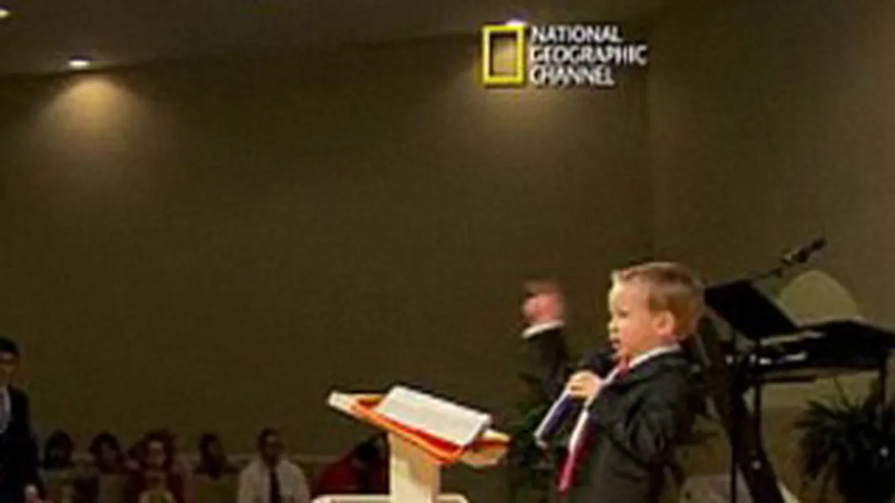 Milioane de oameni i-au ascultat cuvintele pline de duh! Un baietel american, predicator la patru ani