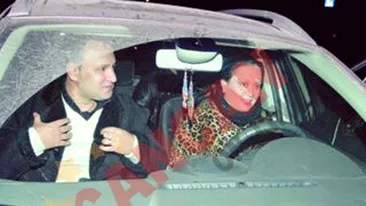 Le lasa biletele in parbriz