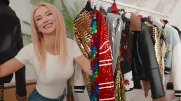 Andreea Bălan și-a scos hainele la vânzare! Cât trebuie să scoți din buzunar pentru un singur tricou