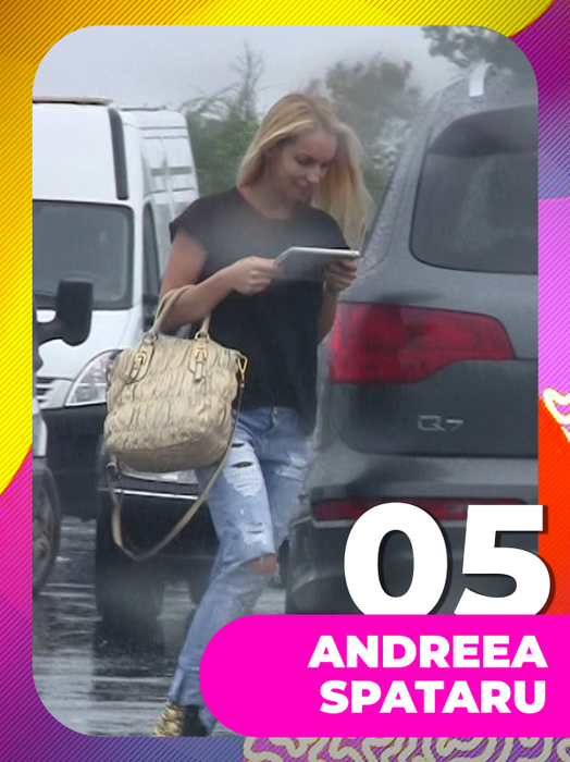 TOP 30 fete-sexy chiar şi atunci când afară plouă. Monica Gabor, Anna Lesko şi Bianca Drăguşanu s-au udat… la propriu!