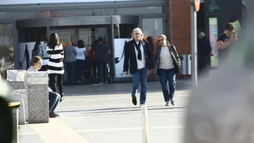 Mihai Constantinescu a revenit la una dintre cele mai mari iubiri. Vezi ce a facut artistul cu femeia, la mall