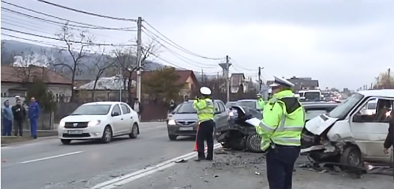 Tragedie în Sălaj. Beat la volan şi fără carnet, un tânăr a ucis un om şi a rănit alţi doi