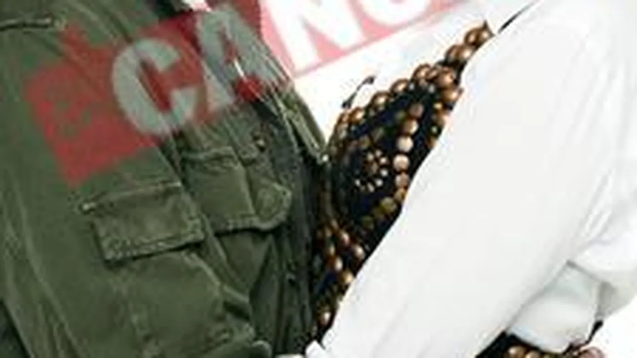 Banica Jr. o invata pe Andreea Marin sa cante