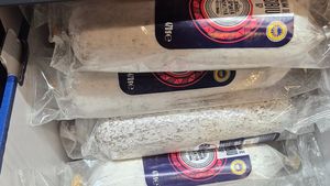 Cel mai ieftin salam de Sibiu din România. Cu cât se vinde în LIDL