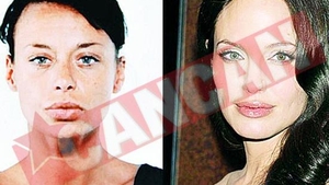 Jolie, hoata de celulare in Italia