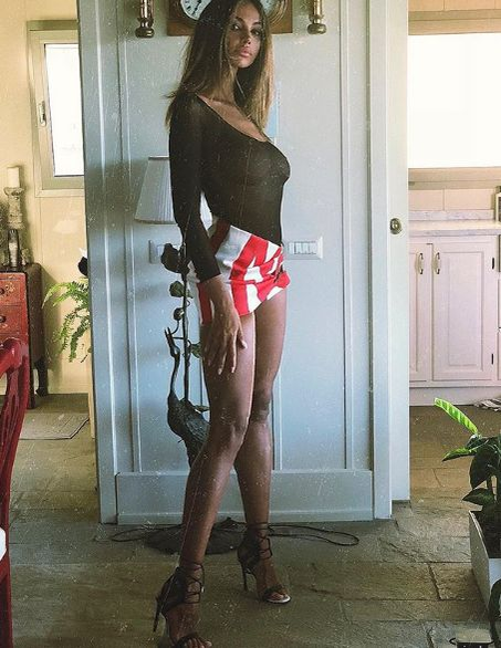 Mădălina Ghenea s-a urcat pe cântar și le-a spus fanilor câte kilograme are!