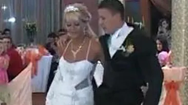 VIDEO Vezi cum se misca un mire din Oradea, parca e la Dansez pentru tine!