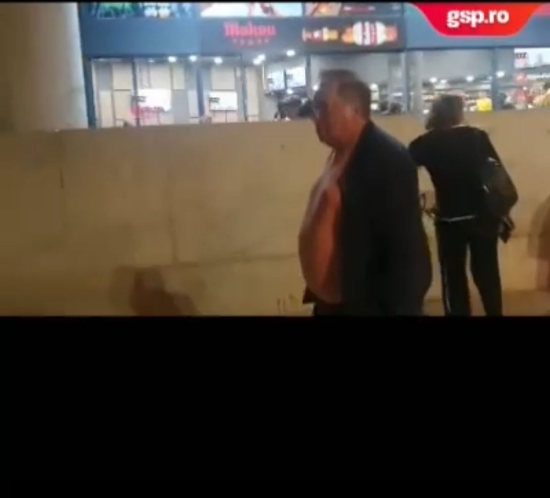 Ioan Niculae și Vera Mitran, subprefect de Teleorman, la meciul Cipru-România. sursă - gsp.ro