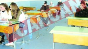 Profesorul pistolar, intaratat de sanii ei