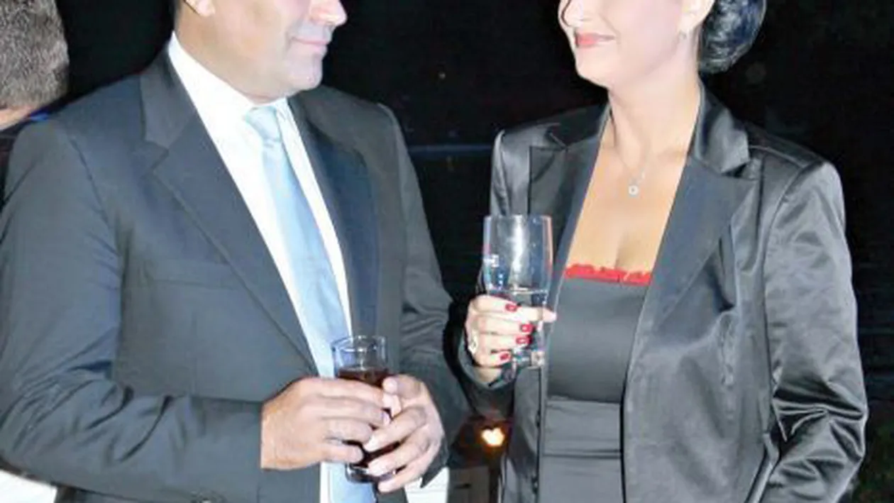 Petrecere cu lăutari la pomana de 40 de zile a lui Marcel Toader: Lui îi plăcea viața, îi plăcea să se distreze