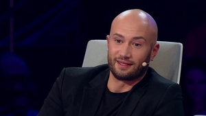 Moment interzis la iUmor! Violeta Niculae şi-a dat jos lenjeria intimă şi a început să cânte cu... Mihai Bendeac, oripilat: "Să i se oprească microfonul"