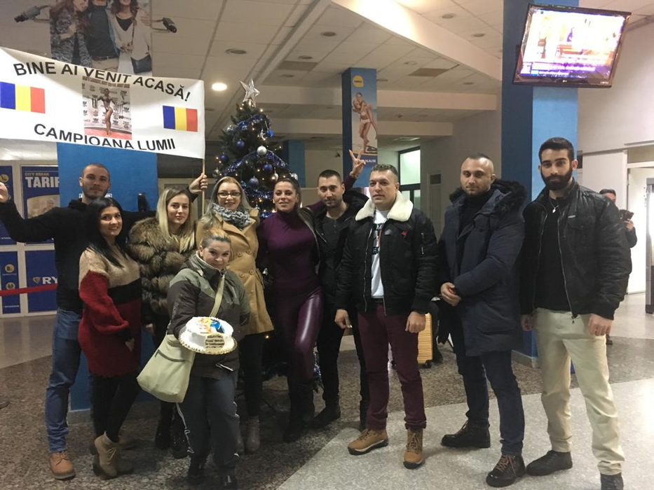Olteanca a fost primită cum se cuvine pe aeroport
