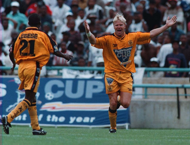 SW20000713DCO1328:GENERIC:NOCATEGORY:01JAN1980 - ROT PRATES CHIEFS FNB 31/10/98 MARC BATCHELOR