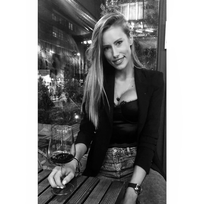 Prima poză „oficială” cu Dani Oțil și iubita lui! Ce mesaj a scris Gabriela Prisăcariu în dreptul imaginii care face senzație