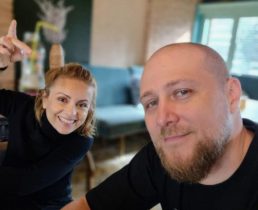 Simona Gherghe, alături de soțul ei. Foto: Instagram