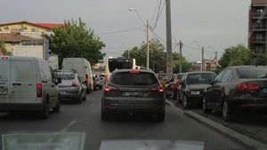 Haos pe șosele în prima zi de relaxare. Cum arată traficul în Capitală la prima oră a dimineții! Trei accidente, în țară, până la ora 8:00