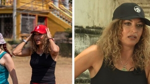 Ce a pățit un cameraman de la Asia Express în timp ce le filma pe Anca Țurcașiu și Andreea Samson. Imagini virale