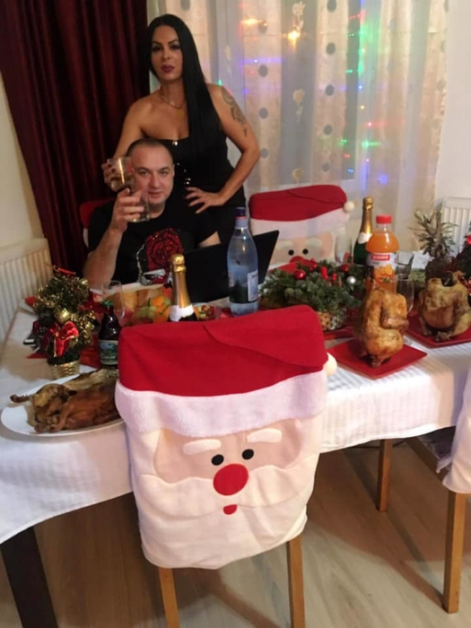 Leo de la Strehaia, Dana și... puii controversați din noaptea de Revelion
