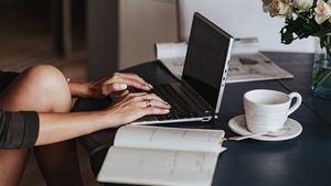 În februarie 2022, o româncă a cunoscut pe internet un italian de 40 de ani. Ce a pățit tânăra după ce s-a mutat în casa bărbatului