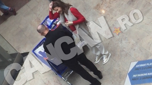 Poţi să juri că milionarul Cataramă & soţia au golit…tot magazinul! Rar vezi asemenea munte de cumpărături!