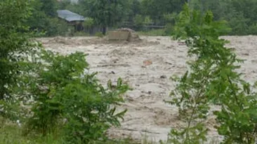 Cod portocaliu pe rauri din Covasna, Vrancea, Harghita si Bacau. Vezi pana cand exista pericolul de inundatii