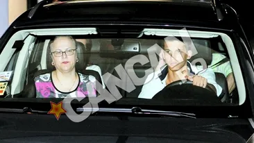 Ce nu s-a vazut la TV in seara tragediei. Andrei Nastase, la capataiul tatalui, in halatul adus de acasa