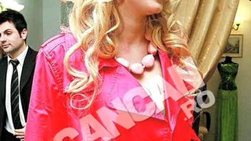 Crina Abrudan ii poarta pica Geaninei Varga, dupa ce a inlocuit-o la Observatorul sportiv! Rade de ea atunci cand se balbaie