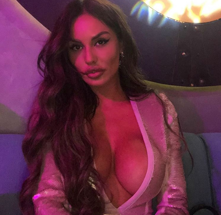 Fotbalistul-judoka a ”fugit” la munte cu  Ioana de la Miami