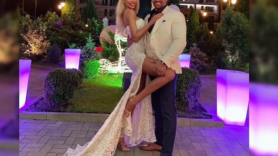 Bianca Drăgușanu și Alex Bodi, în ipostaze intime pe străzile din Croația. Imaginea a fost făcută publică
