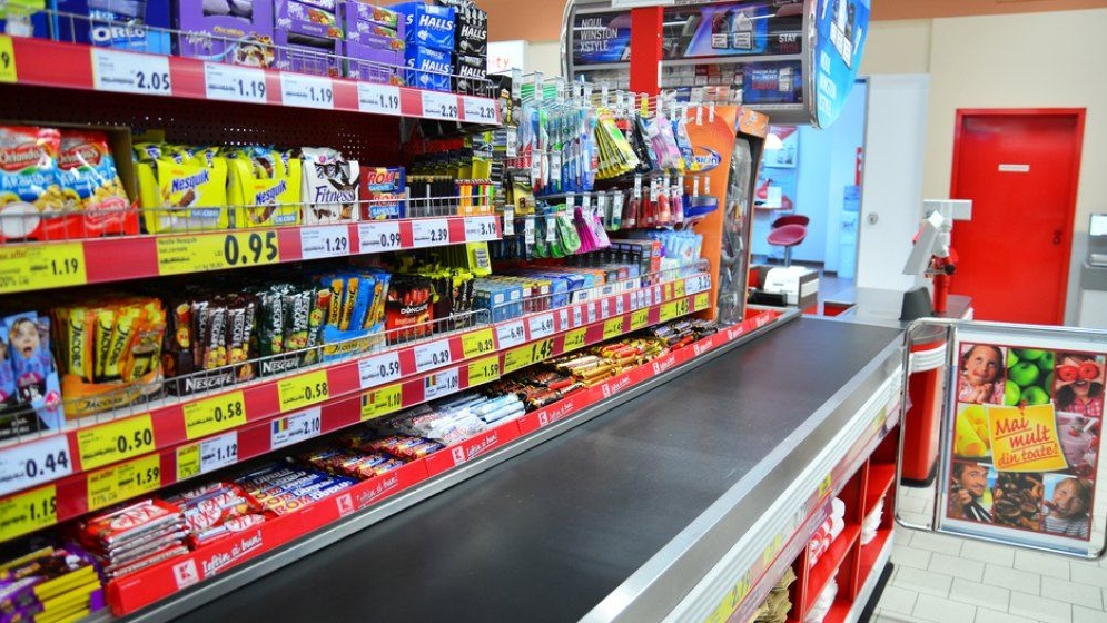 Este oficial! Schimbare importantă în toate supermarketurile din România. Aceste produse o să dispară de la casele de marcat 