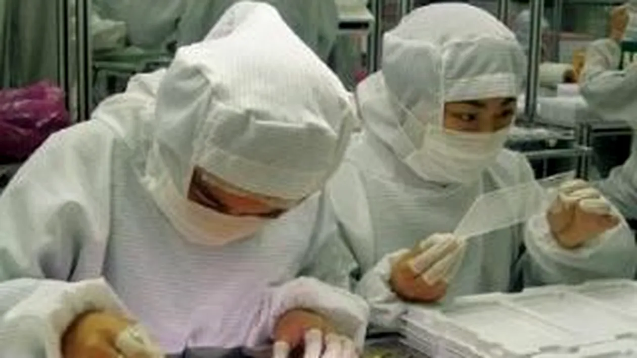 Inca doua cazuri de suicid la fabrica iPhone din China