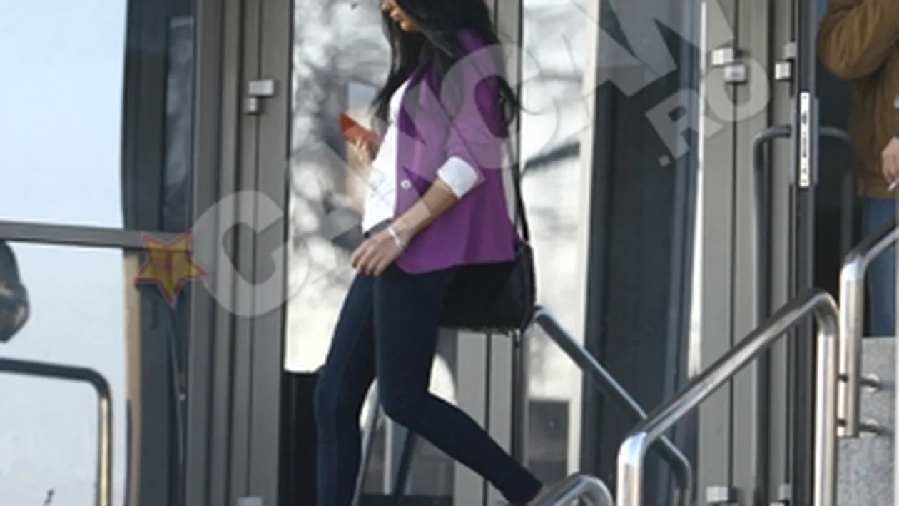 Daniela Crudu se pune cu burta pe carte! Politistii i-au zis ca trebuie sa invete pe dinafara Codul Rutier!