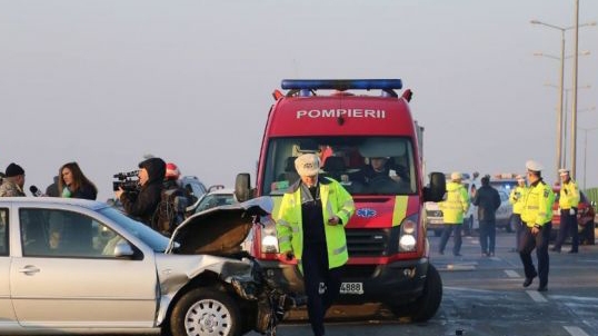 Coloană de maşini pe A2, sensul spre litoral, din cauza unui accident rutier!
