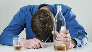 Anunţul care îi întristează pe mulţi! Ce ţi se poate întâmpla dacă consumi alcool