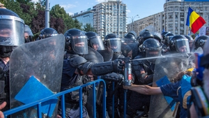 Percheziții de amploare, după agresarea jandarmilor la Mitingul diasporei, din 10 august