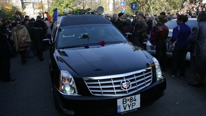 Luca Calinescu va fi condus pe ultimul drum in acelasi Cadillac ca si Adrian Paunescu!