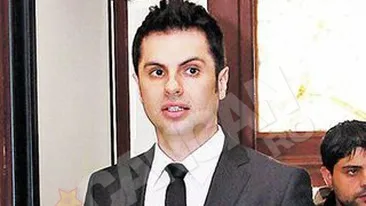 VIDEO Familia Oanei Frigescu a sarit sa-l bata cu lopata pe Andrei Badiu cand s-a dus sa-si vada fata