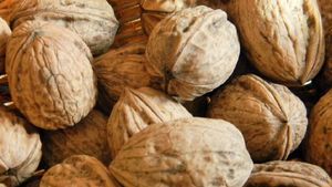 Cât de sănătoase sunt nucile. Beneficii pentru persoanele cu diabet, rol antiinflamator, reduc riscul de boli cardiace şi accident vascular cerebral