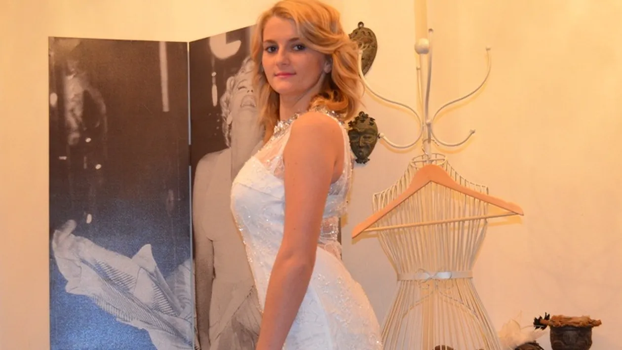 O blonda celebra si-a implinit cea mai mare dorinta! A imbracat rochia de mireasa inainte de sfarsitul lumii!