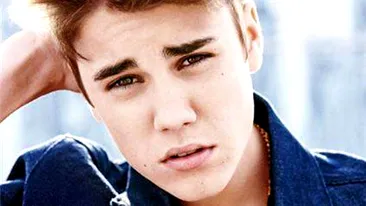 Justin Bieber si-a schimbat look-ul! Solistul si-a lăsat mustaţă pentru a părea mai matur! Îi stă mai bine asa?