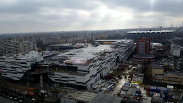 Imagini de senzatie cu cel mai nou centru comercial din Capitala! Vezi cum se vede de la 100 de metri inaltime Mega Mall!